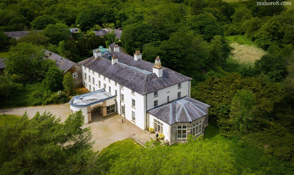 Lissan House เป็นที่รู้จักในฐานะที่มีครอบครัวเดียวกันอาศัยอยู่คนเดียวนานที่สุดในบ้านในชนบทในไอร์แลนด์ทั้งหมด ปัจจุบันเป็นบ้านประวัติศาสตร์